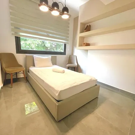 Stavri De'lux Апартаменты Ларнака