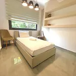Stavri De'lux Апартаменти Ларнака