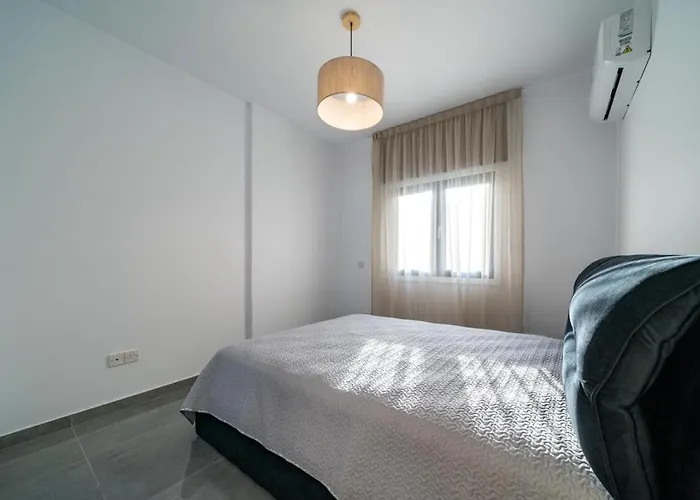 Stavri De'lux Апартаменты Ларнака